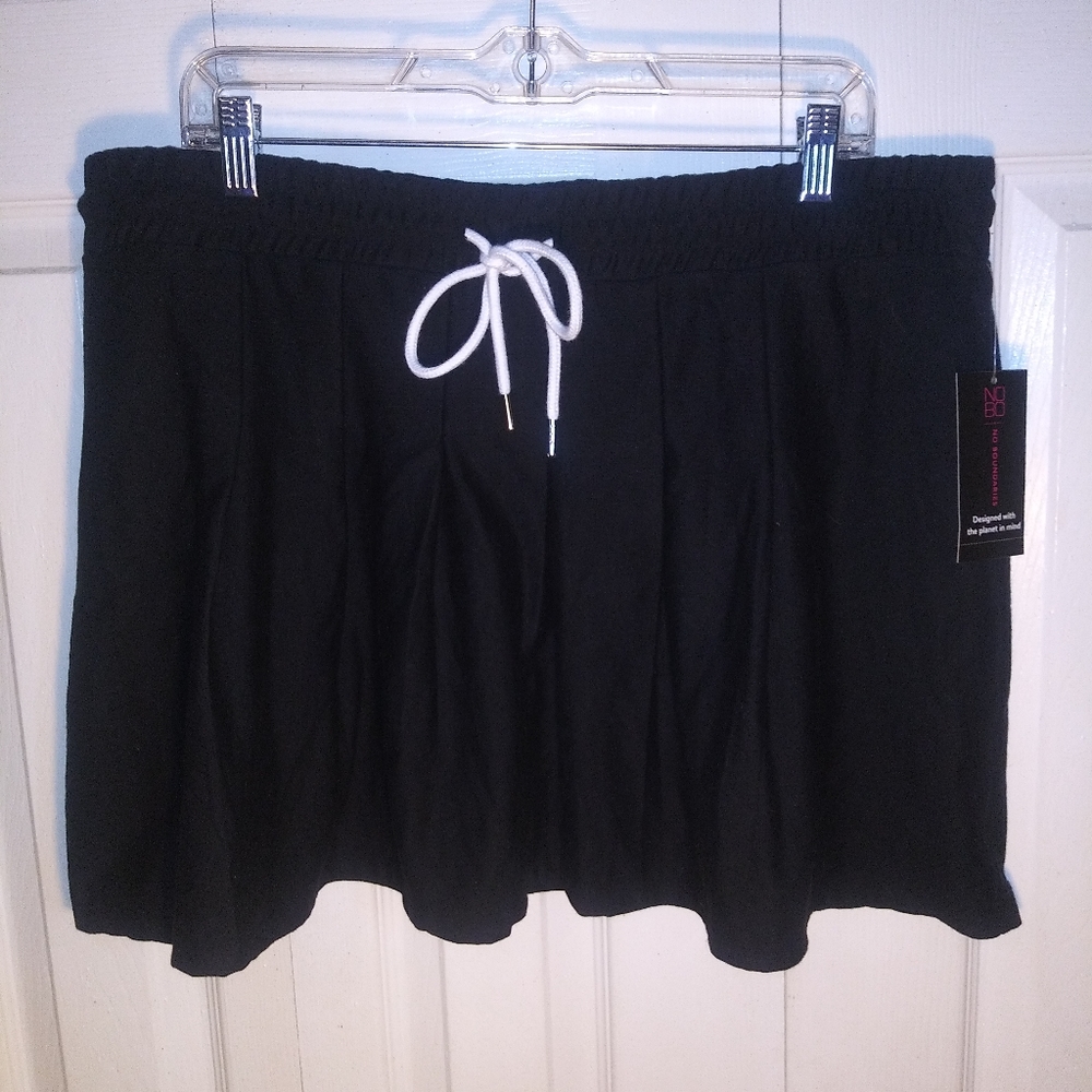 Black pleated stretch skirt size 3X